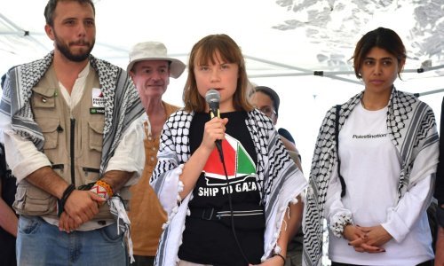 Greta Thunberg plovi prema Gazi, s njom je i poznati glumac: 'Probijamo izraelsku blokadu'