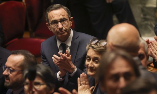 Na francuskoj desnici jača jedno ime: Poznat je po kontroverznim stavovima