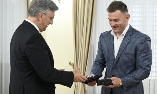 Stipe Miočić dobio hrvatsku domovnicu: 'Mi Hrvati smo najbolji u svemu'