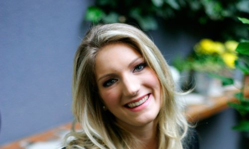 Predstavljala nas je na Eurosongu, nestala s radara, a sada iznenadila objavom da se udala