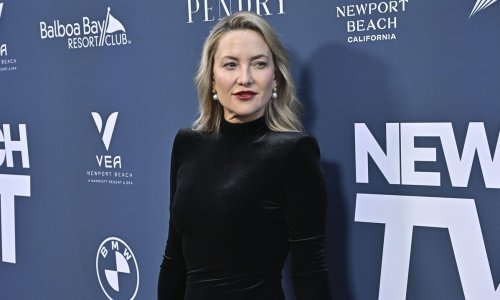 Haljina joj nije mogla bolje stajati, ali show je ukrala torbica: Ovakav model ne prolazi neopaženo