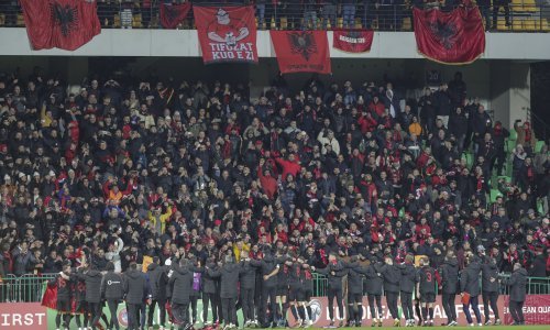 Albanci su na stadion morali okačiti zastavu Srbije; pogledajte što su napravili