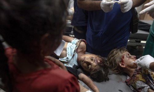 Izraelci pucali blizu centra za pomoć u Gazi, ubijeno najmanje 13 ljudi