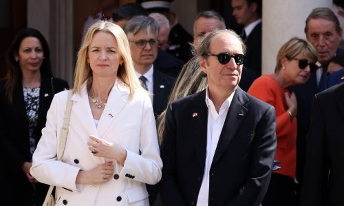 Moćna šefica Diora plijenila elegancijom: Vječni klasik spojila s hit sandalama sezone