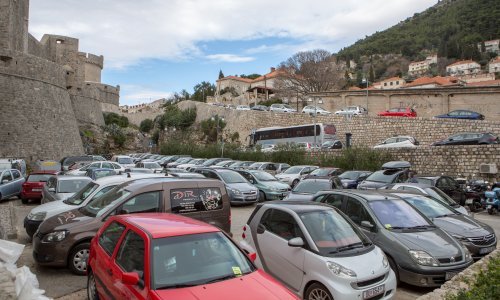 Krenula Zona posebnog režima: Drastično se smanjio dnevno broj vozila u Dubrovniku