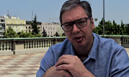 Vučić u najnovijem videoobraćanju priča o trešnjama i jagodama