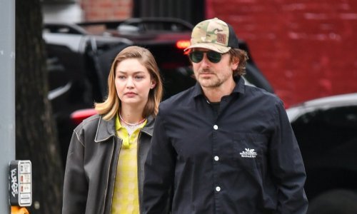 Tko bi rekao da žuta suknja može biti tako dobar komad u ormaru, pogotovo uz ove cipele