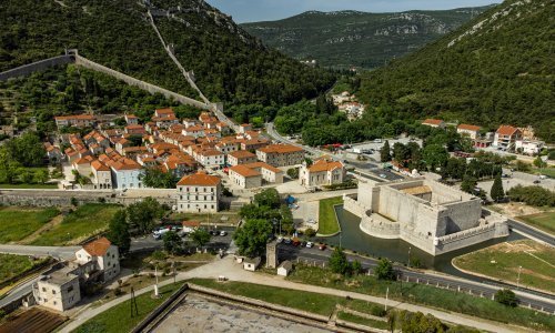 U Stonu će se održati dopunski izbori: Jedno mjesto je prazno, razlog je bizaran