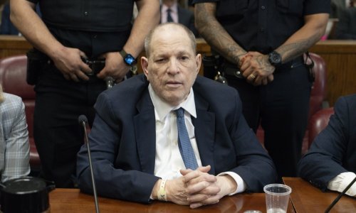 Holivudski moćnik Harvey Weinstein osuđen za seksualno zlostavljanje: Evo detalja suđenja