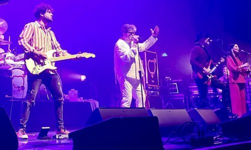 Trijumf Crvene Jabuke u prepunoj pariškoj Olympiji: "Kad staneš na tu pozornicu, znaš da si došao negdje gdje su stajali najveći"