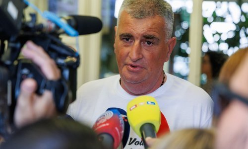 Bulj opleo po Jandrokoviću: Izbacio me iz Sabora zbog 'Za dom spremni', a vidi ga sad