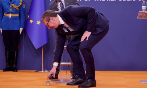 Čelnici NS Srbije na Vučićevom udaru: Niste izdržali ni pet minuta pritiska Engleza