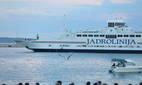 Jadrolinija najavljuje pilot-projekt: Otočani će imati pravo prvenstvo ukrcaja