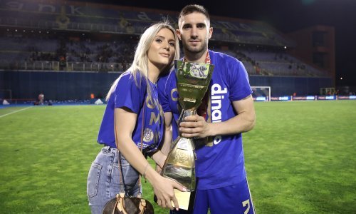 Hrvatski nogometaš ženi se s lijepom plavušom: Evo kako ju je zaprosio
