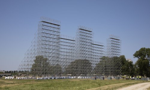 Pogledajte kako napreduju radovi: Pozornica za Thompsona i VIP tribina već su gotovi