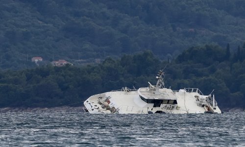 Tonući katamaran, nasukane jedrilice, prevrnuti gumenjak - spašavatelji sinoć imali čak 270 poziva