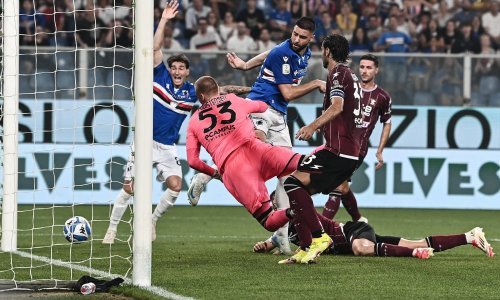 Policija istražuje slučaj trovanja nogometaša, a odlučujuća utakmica je odgođena