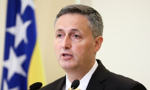 Bećirović u Londonu: Nije slučajnost da je Putin primio Dodika 26 puta