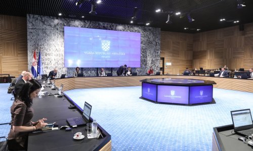 Vlada kadrovirala iza zatvorenih vrata, ovo su nova imena