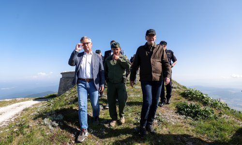 Europski povjerenik obišao granicu: 'Hrvatska je na prvoj liniji obrane EU'