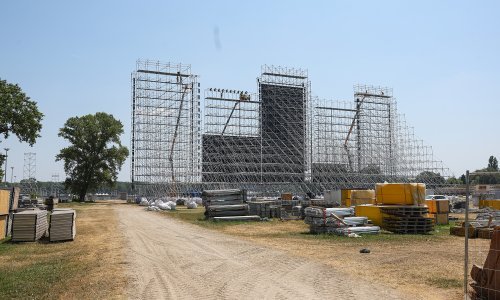 Pogledajte kako napreduju pripreme za Thompsonov najveći koncert u povijesti