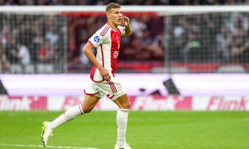 Hrvatski stoper napustio Ajax i preselio u Englesku