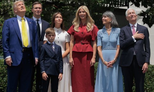 Ivanka Trump opet ima fantastičan stajling koji kao da je posudila iz Melanijinog ormara