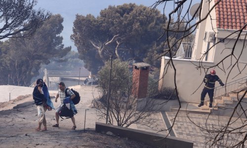 Turisti bježe iz apartmana u Pisku