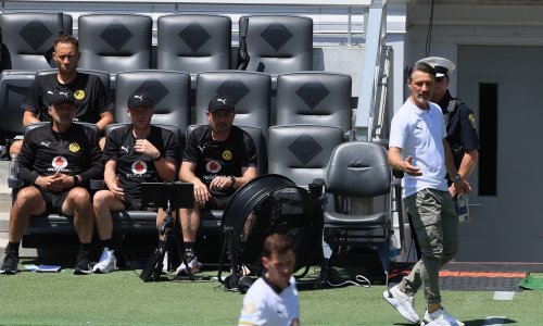 Bizarne scene na SP-u. Zašto je Kovačeva klupa bila prazna u prvom poluvremenu?