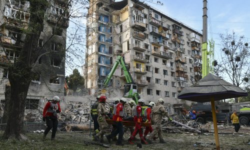Pet mrtvih u ruskom noćnom napadu na Kijev: Gađali metro, stambene zgrade...