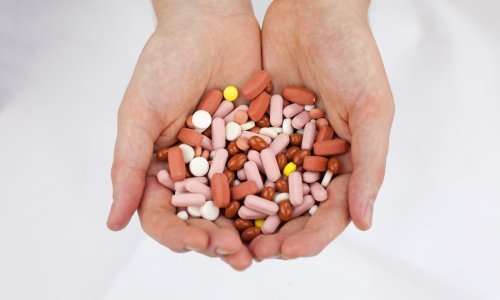 Revolucija u farmaciji: Bakterije pretvaraju plastiku u lijek protiv bolova