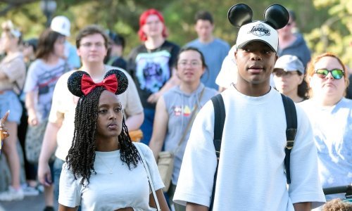 Spominju se čak i zaruke: Evo tko je dečko Zahare Jolie, kćeri Angeline i Brada