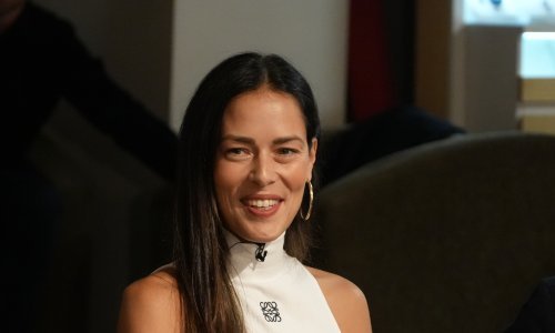 Nove fotografije govore sve: Ana Ivanović uživa na plaži u bikiniju, ali nema vjenčanog prstena