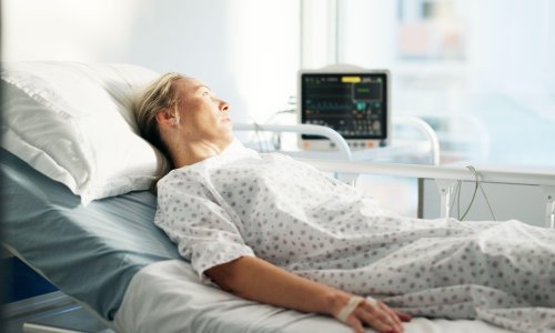 Napad ransomwareom povezan je sa smrću pacijenta u Velikoj Britaniji