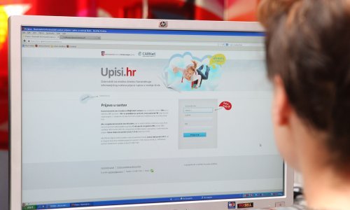 Počeli upisi u srednje škole, evo gdje je najveća navala