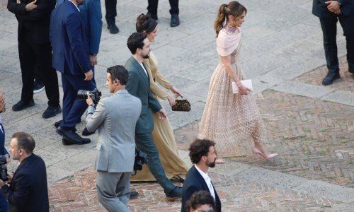 Senzacionalna haljina kraljice Ranije sve je zadivila, a tek stajling lijepe snahe...