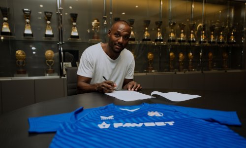 Theophile-Catherine ostaje u Dinamu. Potpisao je novi ugovor