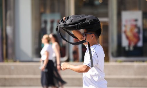 U Mostaru do 42°C: Iskrivile se željezničke tračnice, gasitelji se bore s velikim požarom