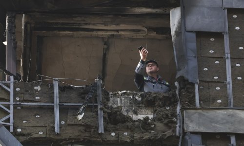 Ruski dron zabio se u neboder u Odesi: Dvije osobe poginule, ranjeno troje djece