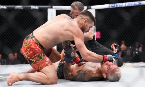 Pogledajte brutalan završetak borbe u Las Vegasu: Topuria nokautirao Oliveiru