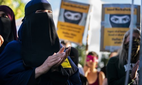 Kazahstan zabranio nošenje odjeće koja prekriva lice u javnosti