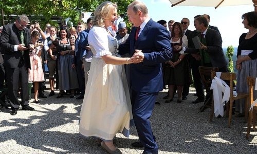 Valcer s Putinom: Mračna istina o unosnim vezama 
austrijske elite i Rusije