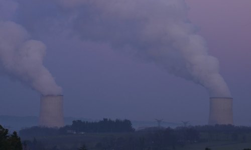 Francuska obustavila proizvodnju struje u nuklearki na Garonnei