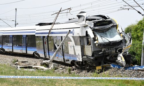 Stigli novi detalji teške željezničke nesreće: U naletu vlaka poginuo vozač kamiona