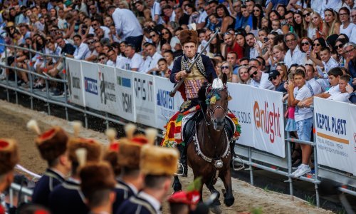 Plenković i Jandroković primili izaslanstvo Viteškog alkarskog društva
