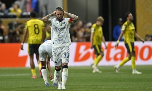 I Sergio Ramos primio se za glavu nakon što je ovo promašio