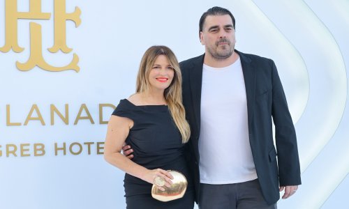 Nedavno su proslavili 10 godina braka: Antonija Blaće u rijetkom javnom izlasku sa suprugom