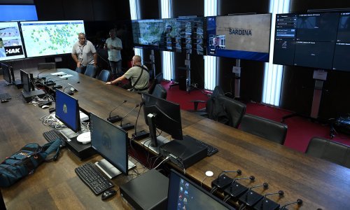 Jake snage MUP-a spremne za Thompsonov koncert: Pogledajte kako izgleda policijski stožer