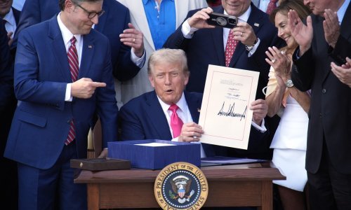 EU na udaru novih carina: Trump podiže uloge, na meti maslinovo ulje, maslac i čokolada?