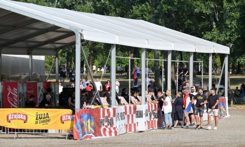 Porezna uprava se oglasila o Thompsonu, brojke su zanimljive